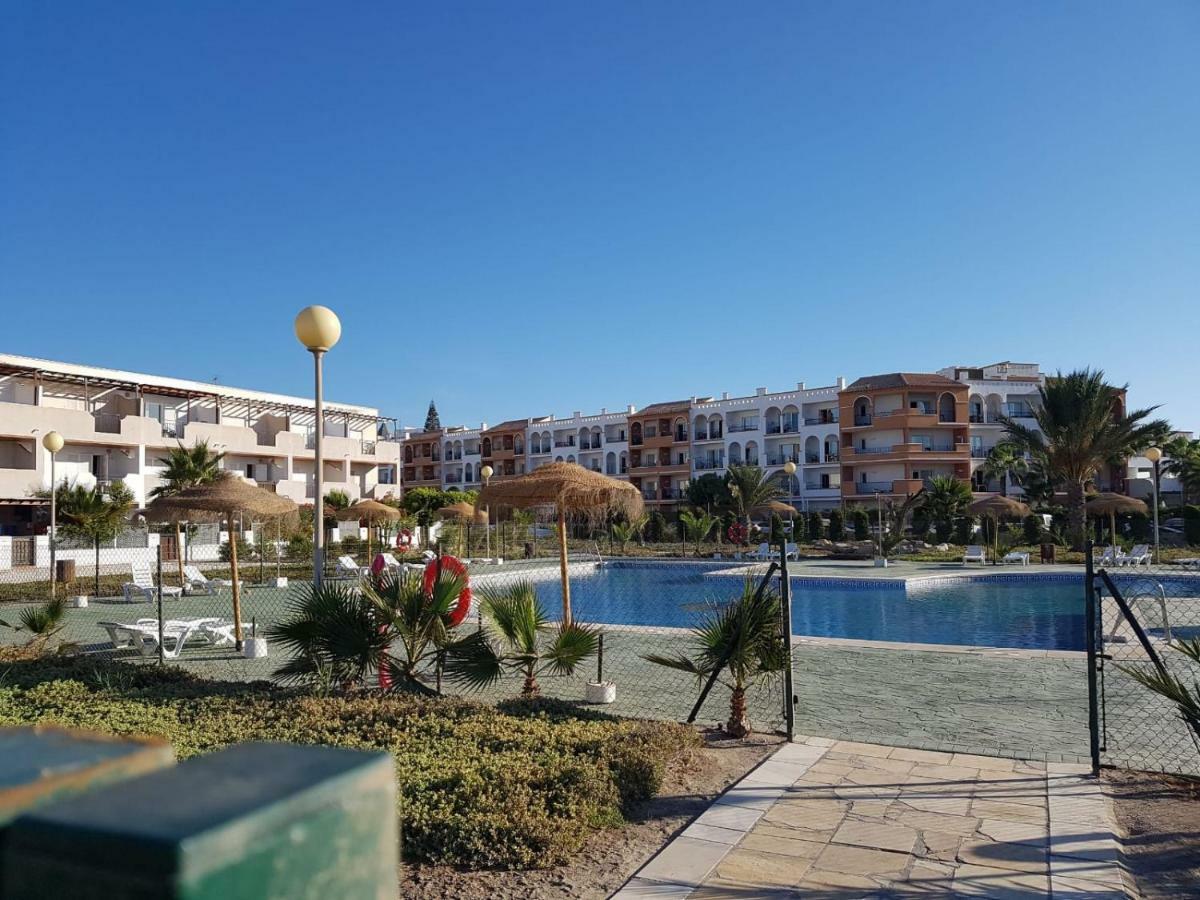 Casa Baja Extraordinaria En Urbanizacion Naturista! Las Bombardas Kültér fotó