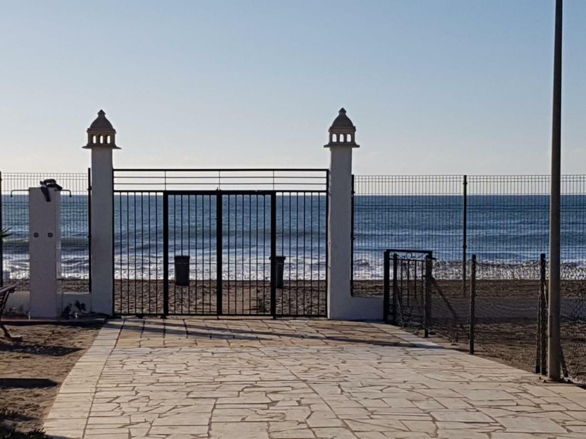 Casa Baja Extraordinaria En Urbanizacion Naturista! Las Bombardas Kültér fotó
